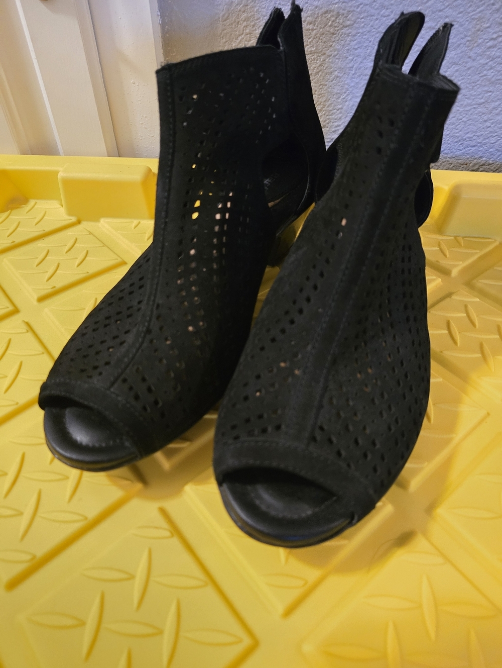 Earth Black Perforated Peep-Toe Heeled Booties